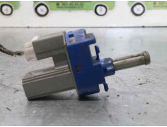 Recambio de interruptor para mazda 3 berlina (bk) 1.6 cd diesel cat referencia OEM IAM   