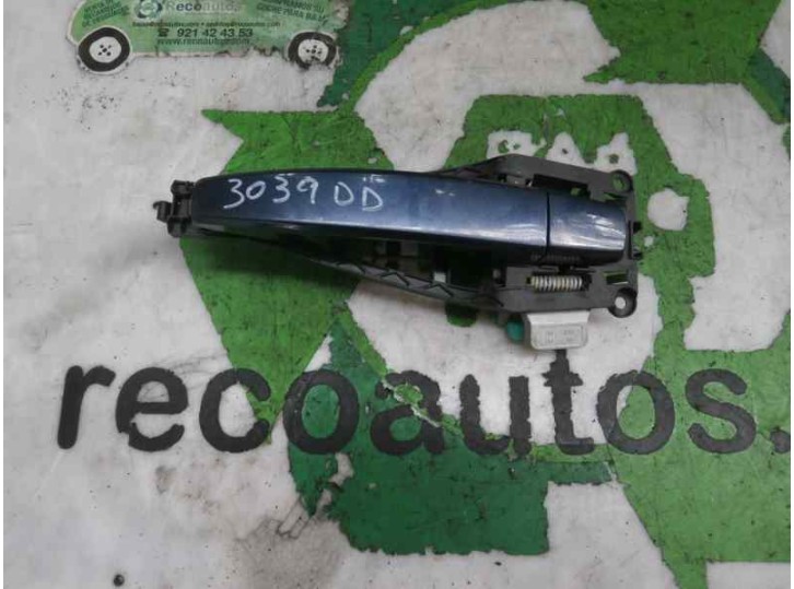 Recambio de maneta exterior delantera derecha para opel corsa d ´´111 years´´ referencia OEM IAM AZUL CAJA 1
