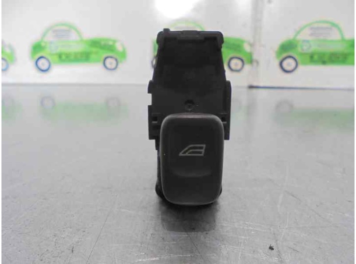 Recambio de mando elevalunas trasero derecho para volvo s60 berlina 2.4 cat referencia OEM IAM 9472275 