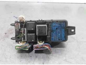 Recambio de caja reles / fusibles para mitsubishi space star (dg0) 1.3 cat referencia OEM IAM MB953355 0A210271 