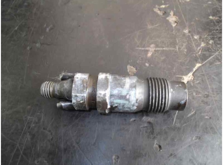 Recambio de inyector para nissan primera berlina (p11) 2.0 turbodiesel cat referencia OEM IAM 8630782J610 0432217308 BOSCH
