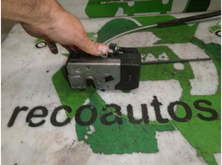 Recambio de cerradura puerta delantera derecha para opel zafira a 2.0 dti referencia OEM IAM   5 PUERTAS