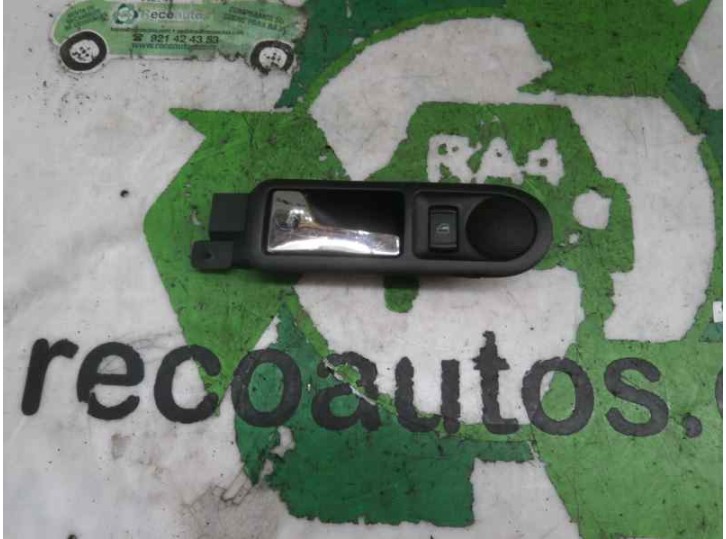 Recambio de maneta interior delantera izquierda para volkswagen passat berlina (3b3) 1.9 tdi referencia OEM IAM CAJA 6 