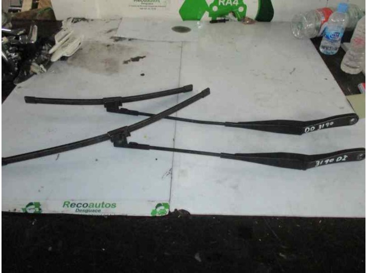 Recambio de brazo limpia delantero derecho para opel astra h berlina elegance referencia OEM IAM 6272514 