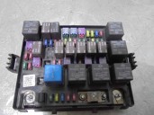 Recambio de caja reles / fusibles para ssangyong rexton 2.7 turbodiesel cat referencia OEM IAM 8212008B10 