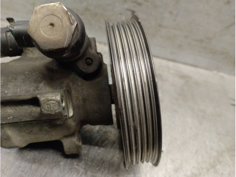 Recambio de bomba servodireccion para volkswagen polo iii (6n1) 64 1.9 sdi referencia OEM IAM 6N0422154A 6N0422154D 