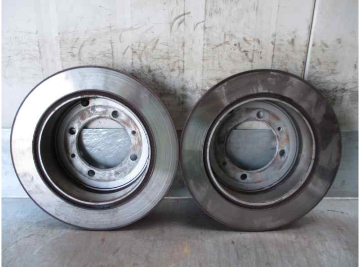 Recambio de disco freno trasero para mitsubishi galant berlina (e50) 2.0 cat referencia OEM IAM   