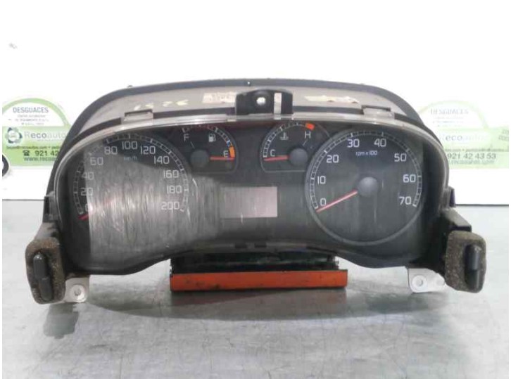 Recambio de cuadro instrumentos para fiat punto berlina (188) 1.2 cat referencia OEM IAM 46833368 503000460300 VDO