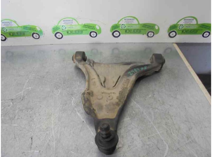 Recambio de brazo suspension inferior delantero izquierdo para volvo v70 familiar 2.0 cat referencia OEM IAM 2225098 