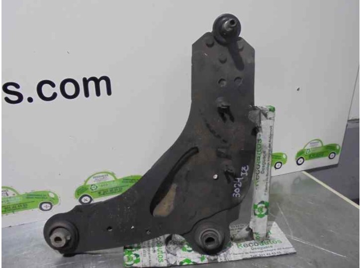 Recambio de brazo suspension inferior delantero izquierdo para opel vivaro 2.5 dti / cdti cat (g9u-730 / lj9) referencia OEM IAM