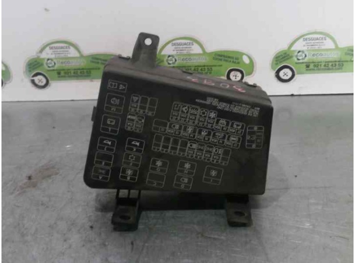 Recambio de caja reles / fusibles para mitsubishi space star (dg0) 1.3 cat referencia OEM IAM 98600 SIEMENS