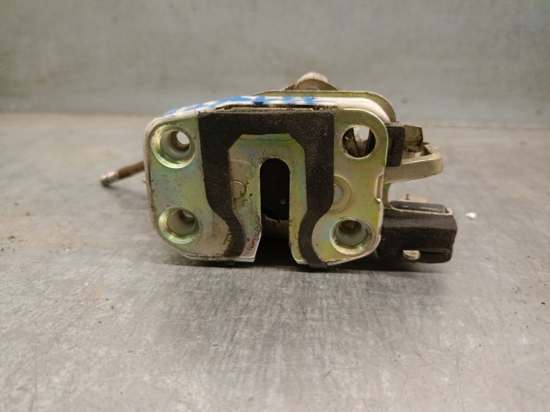 Recambio de cerradura puerta trasera derecha para kia pride station wagon 1.3 referencia OEM IAM KK15372310C KK15372310C 