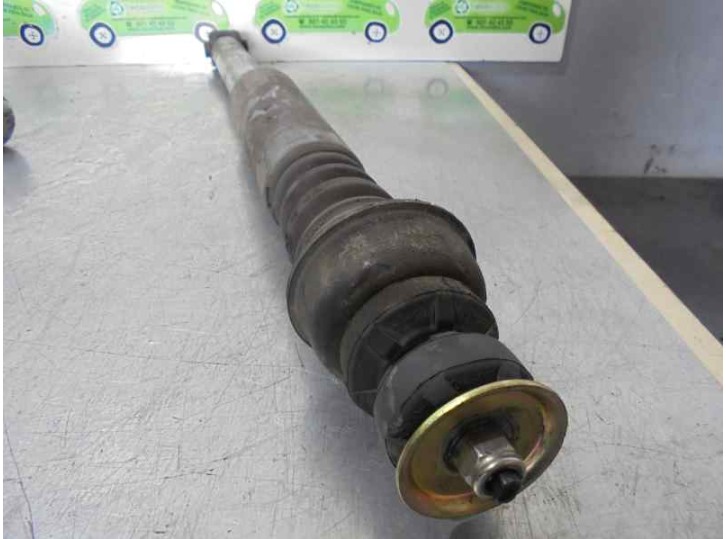 Replacement rear left shock absorber for Hyundai Getz (TB) 1.5 CRDi CAT OEM IAM reference 343398 KYB