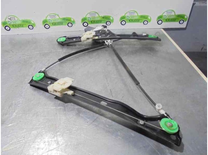 Recambio de elevalunas delantero izquierdo para bmw serie 1 berlina (e81/e87) 1.6 16v cat referencia OEM IAM 7138465E 6 PINES 5 
