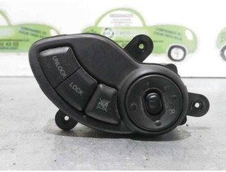 Replacement mirror control switch for Hyundai Santa Fe (SM) 2.4 CAT OEM IAM reference 9353026000 