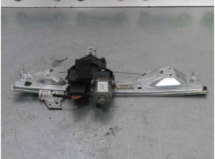 Recambio de elevalunas trasero derecho para peugeot 308 confort referencia OEM IAM 965982668000 6 PINES 5 PUERTAS.