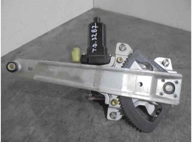 Recambio de elevalunas trasero derecho para kia picanto 1.1 cat referencia OEM IAM 8340107010 2 PINES 5 PUERTAS.