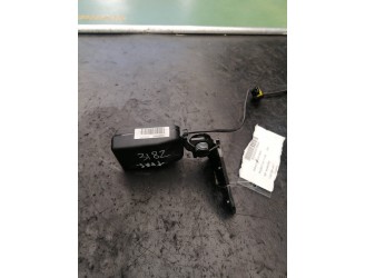 Recambio de enganche cinturon para peugeot 207 1.4 hdi referencia OEM IAM 96498079XX  5 PUERTAS