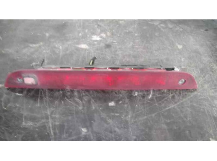 Recambio de luz central de freno para ford focus berlina (cak) 1.8 tddi turbodiesel cat referencia OEM IAM 