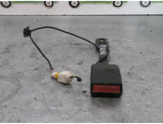 Recambio de enganche cinturon para citroën c4 berlina premier referencia OEM IAM 5073002  5 PUERTAS