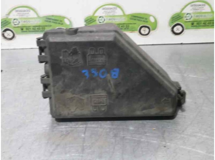 Recambio de caja reles / fusibles para mg serie 45 (rt) 1.6 16v cat referencia OEM IAM YQH101050 