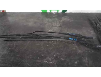 Recambio de brazo limpia delantero derecho para citroën berlingo 1.9 diesel referencia OEM IAM 