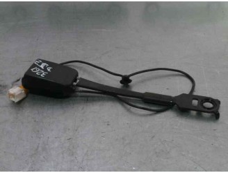 Recambio de enganche cinturon para peugeot 308 confort referencia OEM IAM X95343  5 PUERTAS