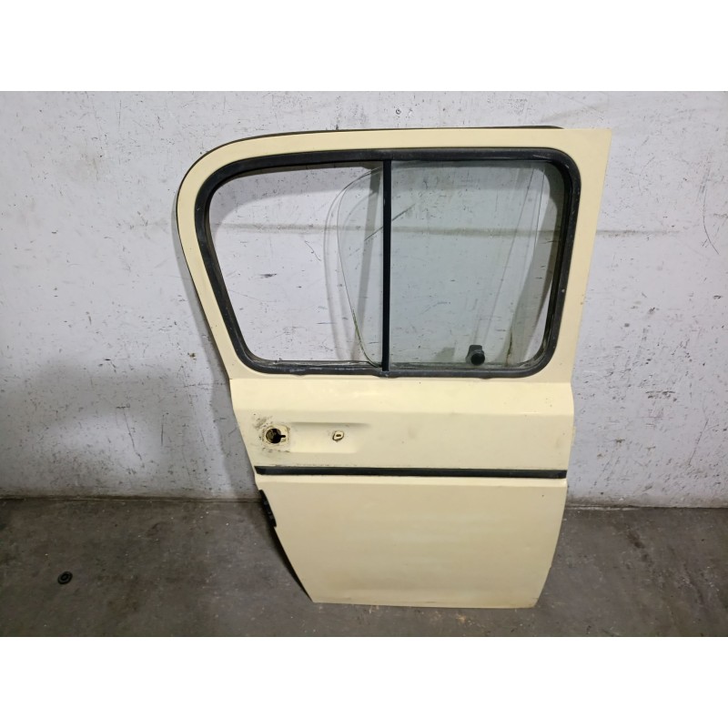 Recambio de puerta trasera derecha para renault r-4 tl 1.14 referencia OEM IAM 7750722128 7750722128 