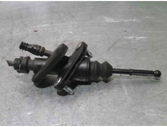 Recambio de bomba embrague para opel meriva 1.7 16v cdti referencia OEM IAM 13112244  