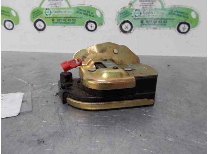 Recambio de cerradura puerta trasera izquierda para chrysler voyager (gs) 2.4 cat referencia OEM IAM   5 PUERTAS