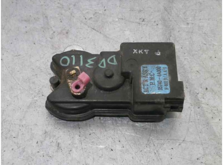 Recambio de motor cierre centralizado delantero derecho para hyundai h 1 2.5 crdi cat referencia OEM IAM 957404A000 