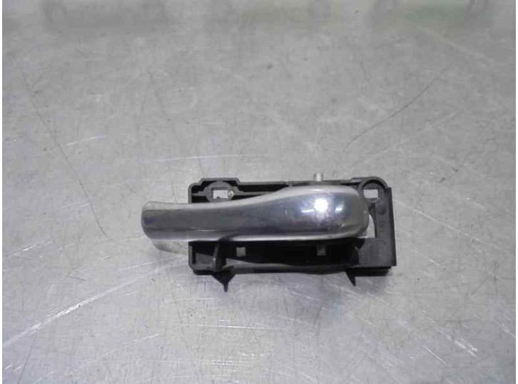 Recambio de maneta interior delantera derecha para alfa romeo 147 (190) 1.6 16v cat referencia OEM IAM 46736145 CAJA 2 
