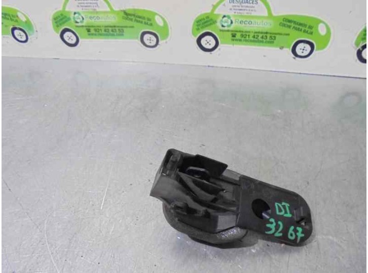 Replacement front left interior door handle for Fiat Doblò Cargo (223) 1.9 JTD CAT OEM IAM reference BOX 8 