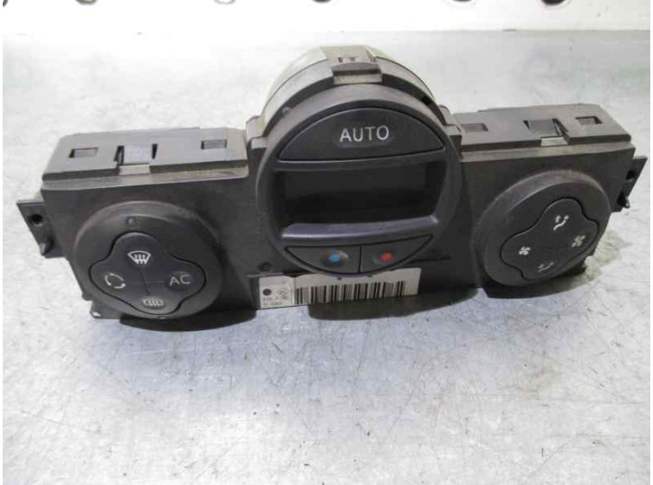 Replacement climate control unit for Renault Megane II Berlina 3p 1.9 dci diesel OEM IAM reference 8200312940 69340009 VALEO