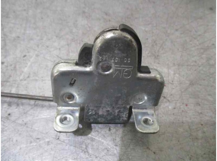 Recambio de cerradura maletero / porton para opel vectra b berlina 1.7 turbodiesel (17 dt / lu8) referencia OEM IAM 9057142 5 P