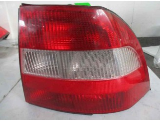 Recambio de piloto trasero derecho para opel vectra b berlina 1.8 16v cat referencia OEM IAM 