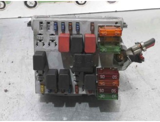 Recambio de caja reles / fusibles para alfa romeo 147 (190) 1.6 16v cat referencia OEM IAM 46558759 038021 