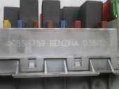 Recambio de caja reles / fusibles para alfa romeo 147 (190) 1.6 16v cat referencia OEM IAM 46558759 038021 