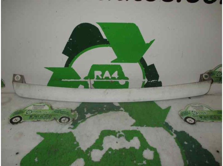 Recambio de rejilla delantera para chrysler neon (pl) 2.0 16v cat referencia OEM IAM 04741499 BLANCA 