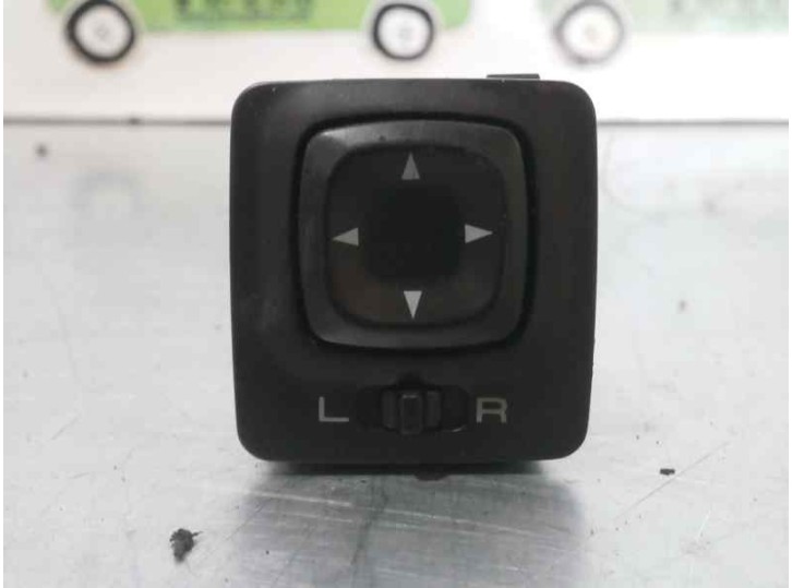 Recambio de mando retrovisor para ssangyong musso 2.9 turbodiesel cat referencia OEM IAM 6561005000 