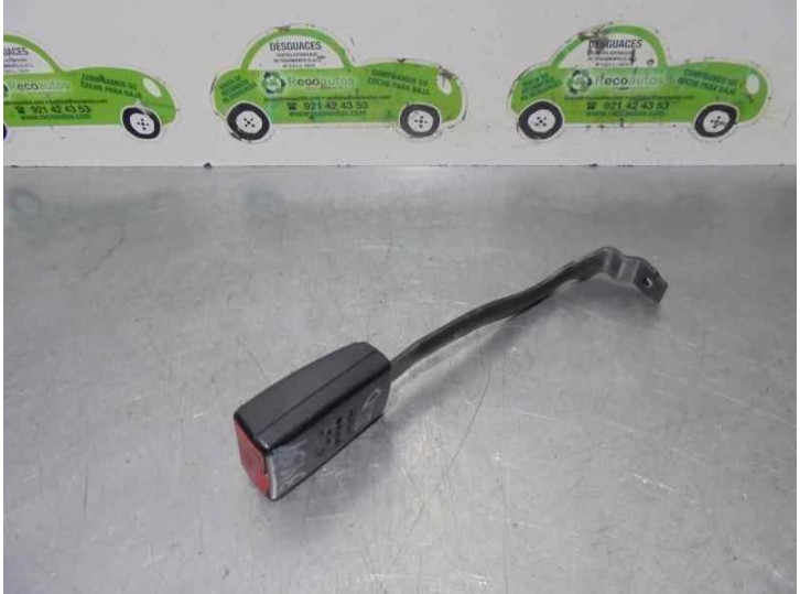 Recambio de enganche cinturon para seat toledo (5p2) 2.0 tdi referencia OEM IAM 5P0857756BQVZ  5 PUERTAS