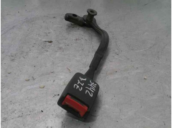 Recambio de enganche cinturon para volkswagen passat berlina (3b3) 1.9 tdi referencia OEM IAM 3B0858471GF 33021764 4 PUERTAS