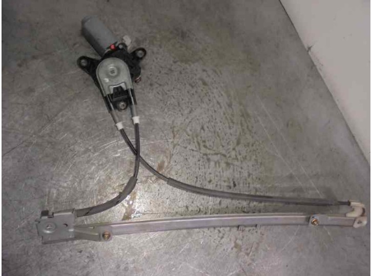 Replacement front right window regulator for Fiat Ulysse (121) 2.0 CAT OEM IAM reference 1488306080 1488306080 5 DOORS