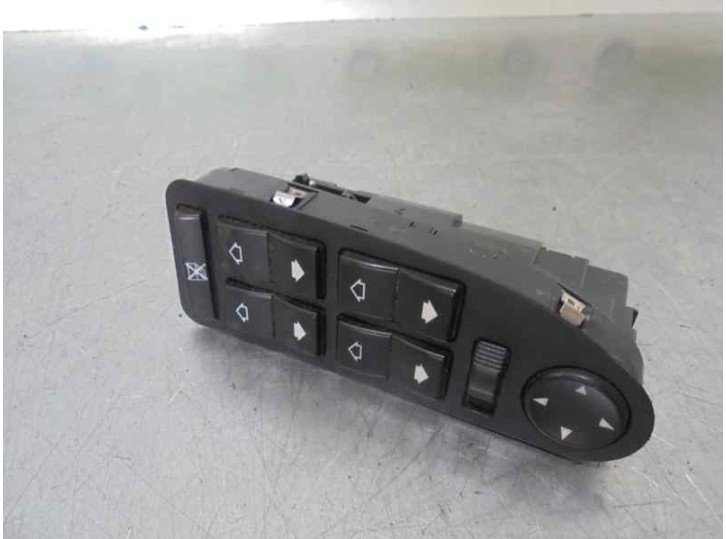 Recambio de mando elevalunas delantero izquierdo para bmw serie 5 berlina (e39) 523i referencia OEM IAM 8368966  