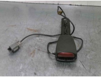 Recambio de enganche cinturon para volvo s70 berlina 2.5 cat referencia OEM IAM  930929 4 PUERTAS