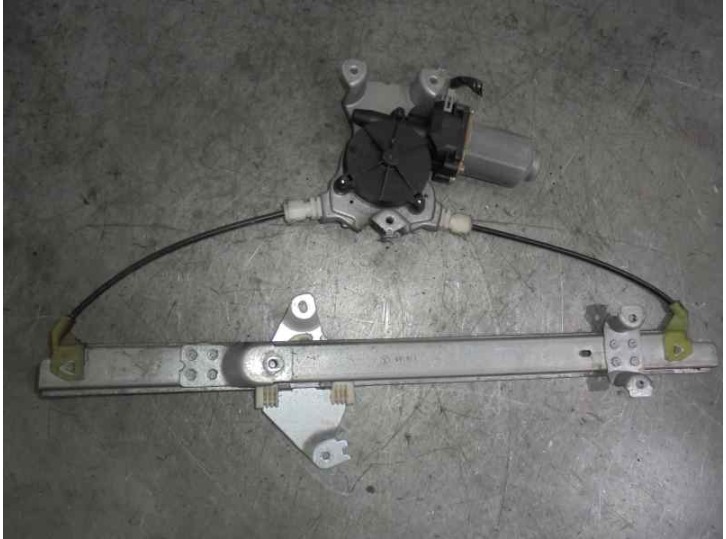 Replacement rear right window regulator for Nissan Primera saloon (P12) 1.9 16V turbodiesel cat OEM IAM reference 400600T9 5 