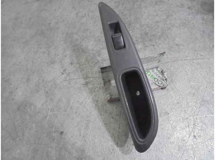Replacement rear left window regulator switch for Nissan Primera saloon (P12) 1.9 16V turbodiesel cat OEM IAM reference 2541