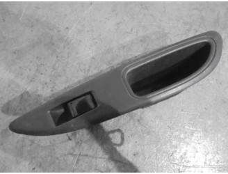 Recambio de mando elevalunas trasero derecho para nissan primera berlina (p12) 1.9 16v turbodiesel cat referencia OEM IAM 25411A