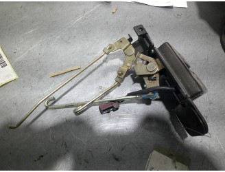 Recambio de cerradura maletero / porton para daewoo lanos 1.5 cat referencia OEM IAM 5 PUERTAS