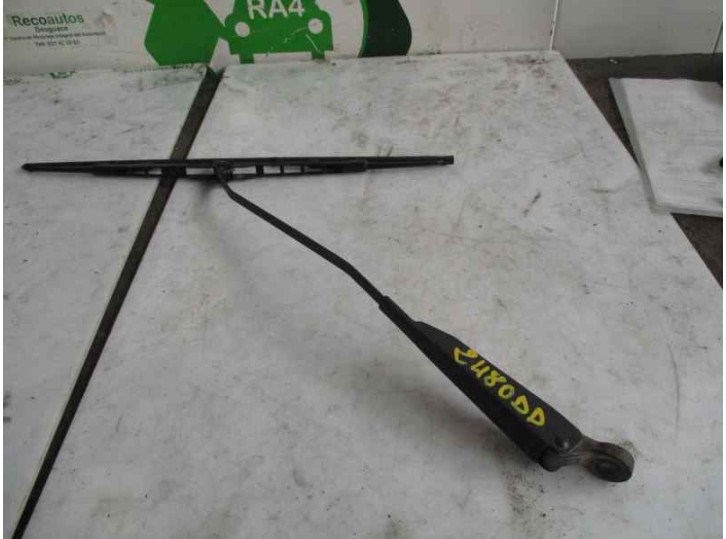 Recambio de brazo limpia delantero derecho para renault kangoo (f/kc0) 1.2 referencia OEM IAM   